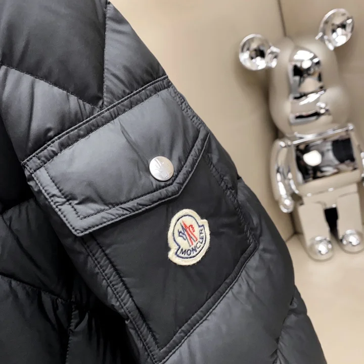MONCLER ARVOUIN ダウンジャケット