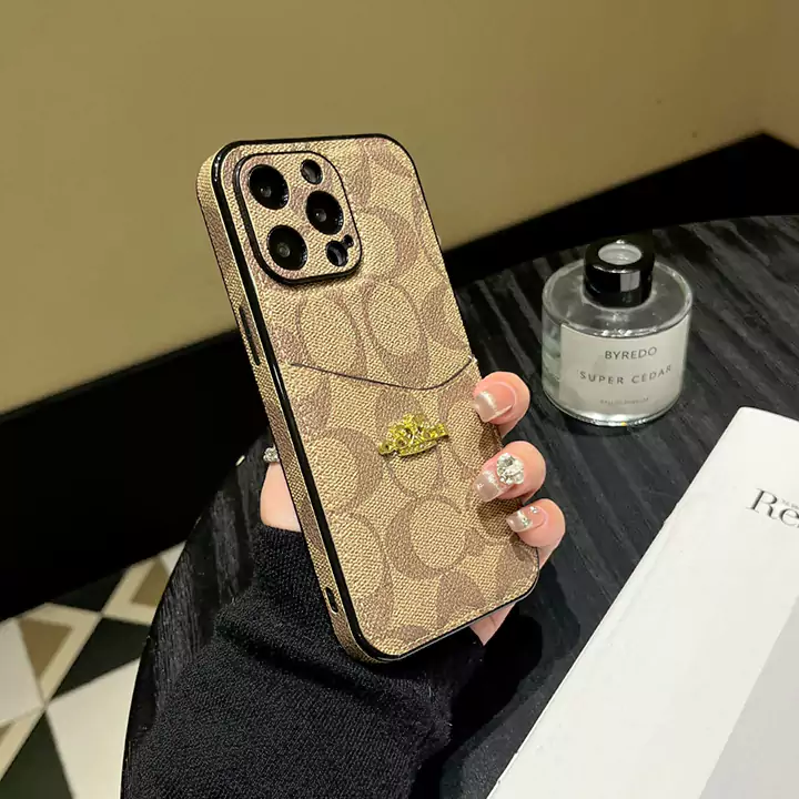 コーチ アイフォーン17ケース カード収納