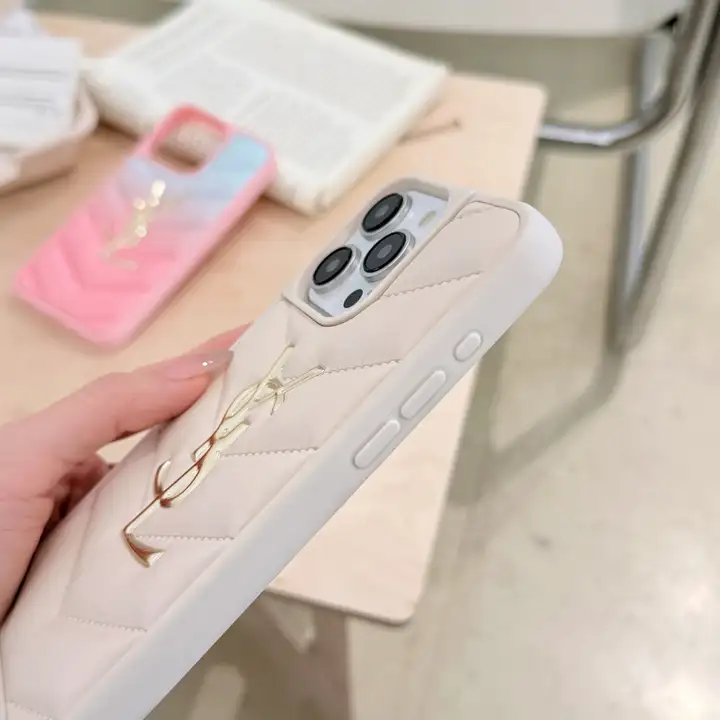 サンローランiphone17proケース 柔軟
