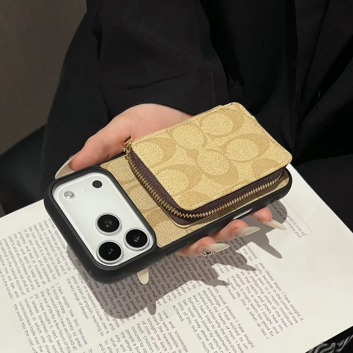 coach iphone17promaxケース カード入れ