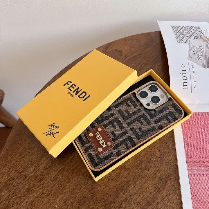 fendi iphone17スマホケース レンズ保護