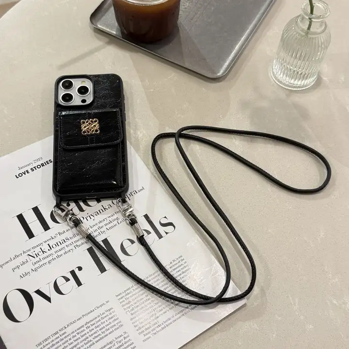 loewe iphone17ケース スタンド