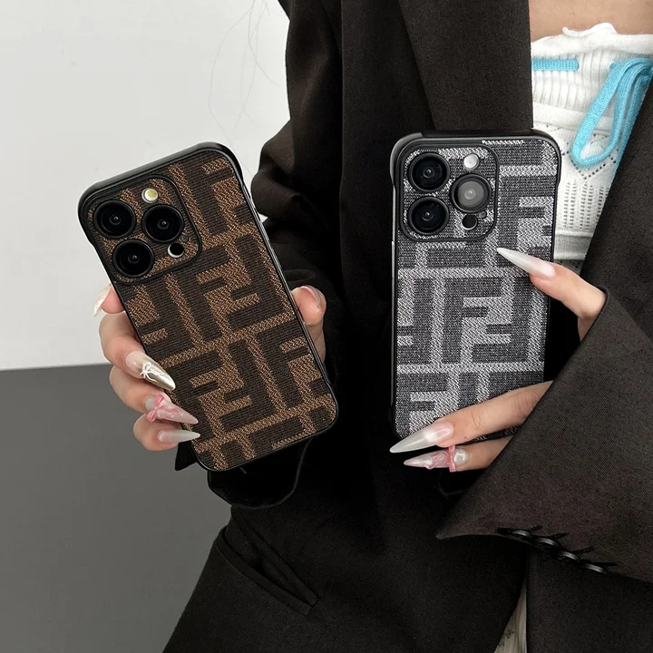 フェンディiphone17proケース レザー調