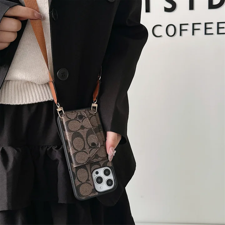 coach iphone17 proケース 落下防止 ストラップ付き