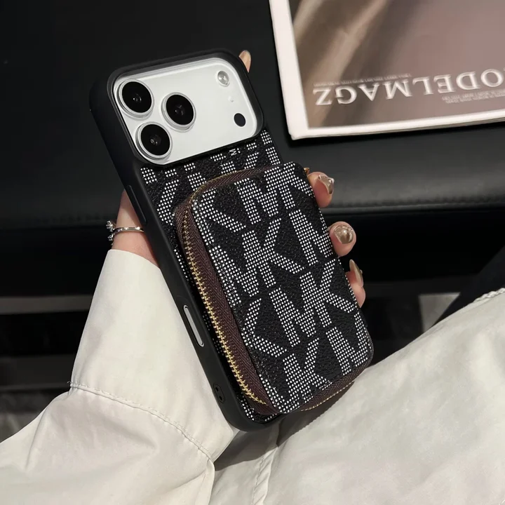 マイケルコースiphone17ケース ファスナー ポケット 付き