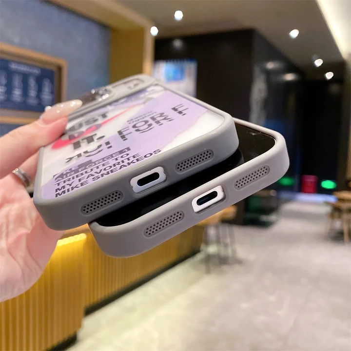 nike iphone17pro携帯ケース レンズスタンド内蔵