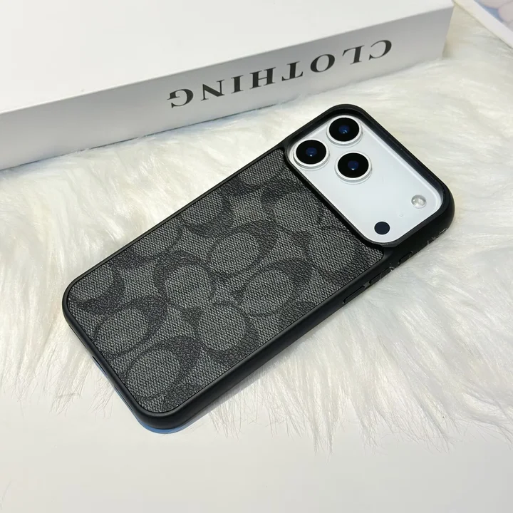 コーチiphone17proケース レザー