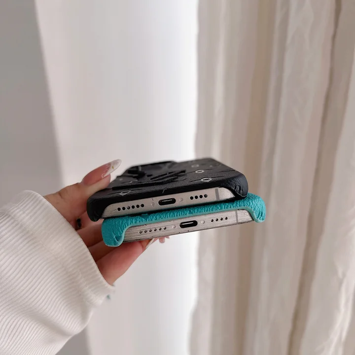 Vuitton iphone17ケース マルチカラー
